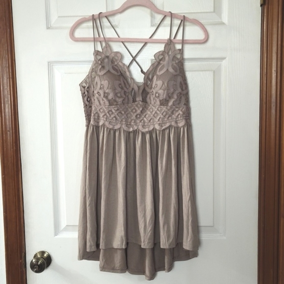 NWOT Boho Top By Zenana Outfitters in Tan 🤎 - Picture 3 of 8